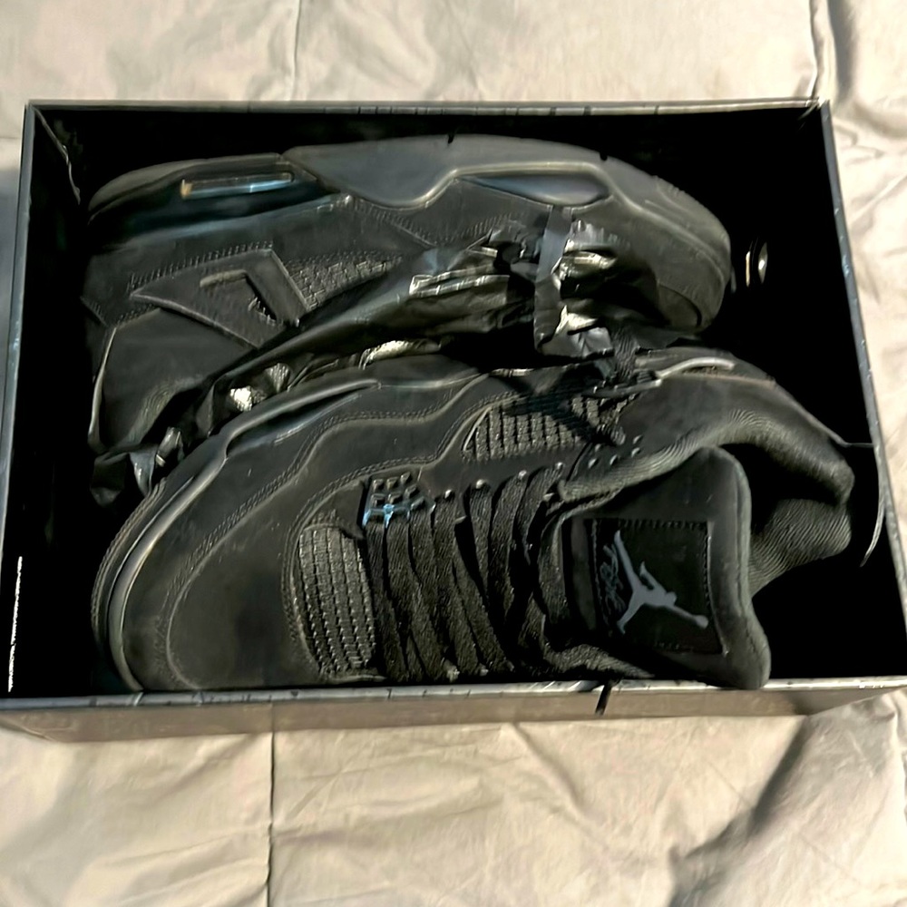 Air Jordan 4 Retro ‘Black Cat’ 2020